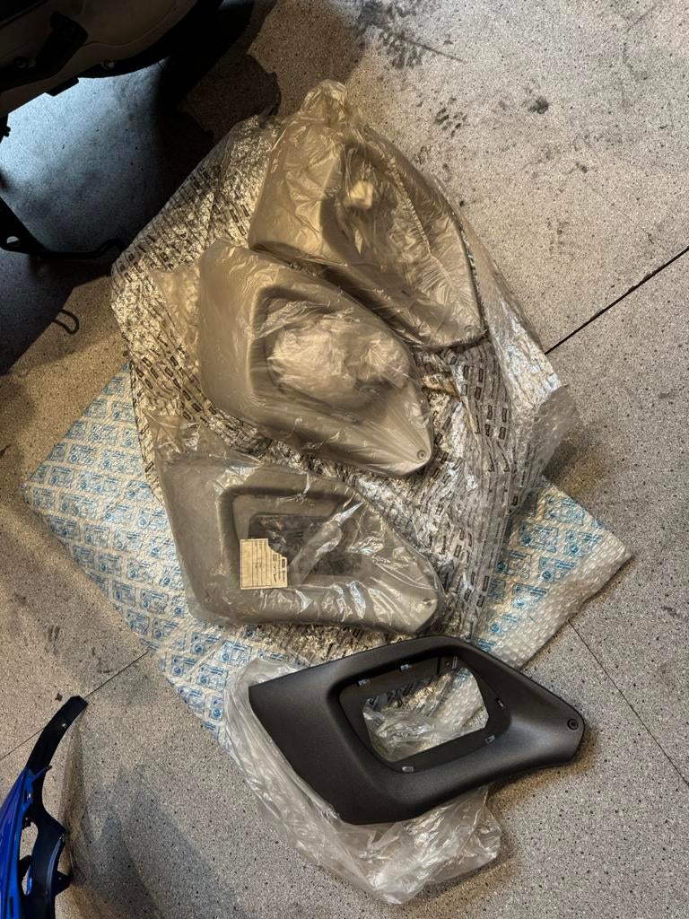 Gilera runner radiateur kappen te koop nieuw!, Fietsen en Brommers, Brommeronderdelen | Scooters, Ophalen of Verzenden, Zo goed als nieuw