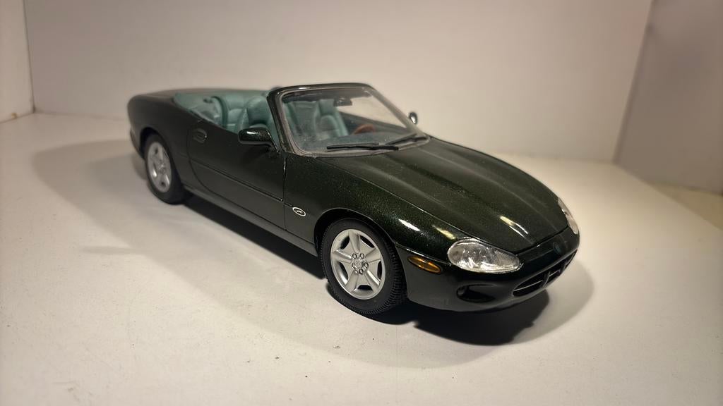 Jaguar xk8 maisto 1.18, Maisto, Ophalen of Verzenden, A, A