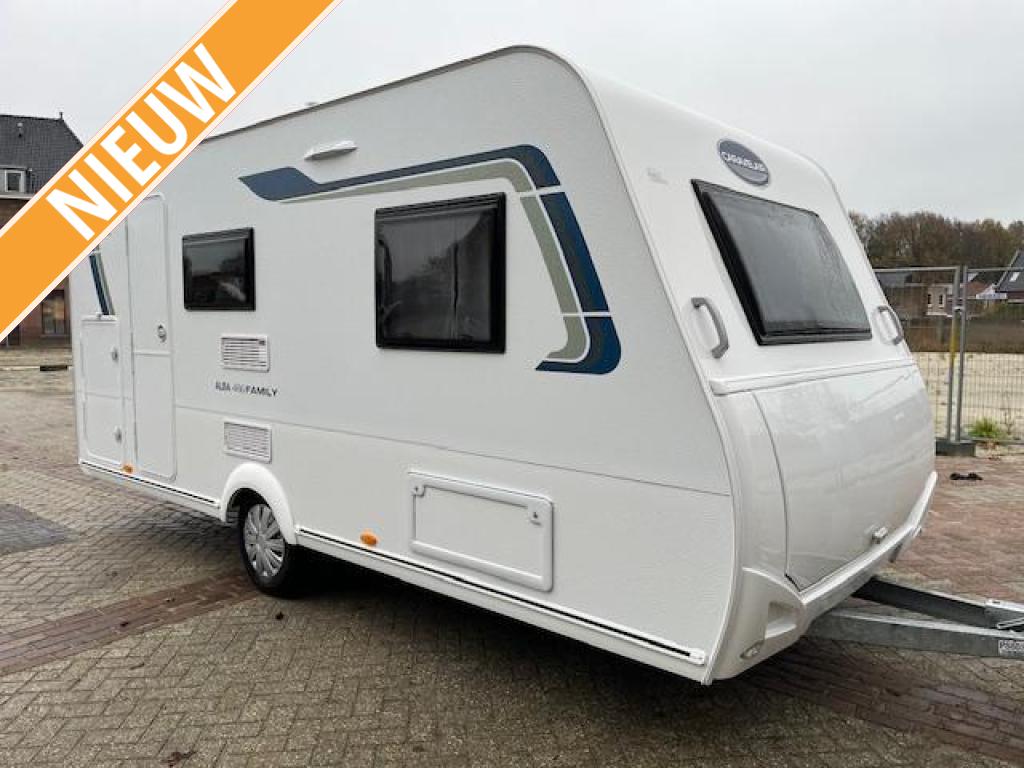 Caravelair Alba 466 Stapelbed. Te Huur, Overige typen, 750 - 1000 kg, 4 tot 5 meter, Tot en met 6