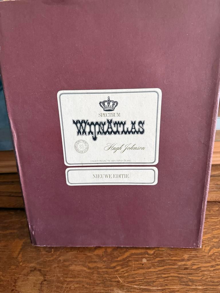 Spectrum Wijnatlas Hugh Johnson Nieuwe Editie, Ophalen of Verzenden, Gelezen