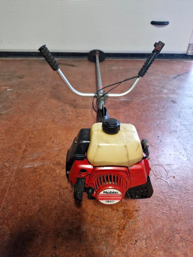 Robin bosmaaier, Ophalen, Benzine, Gebruikt, .