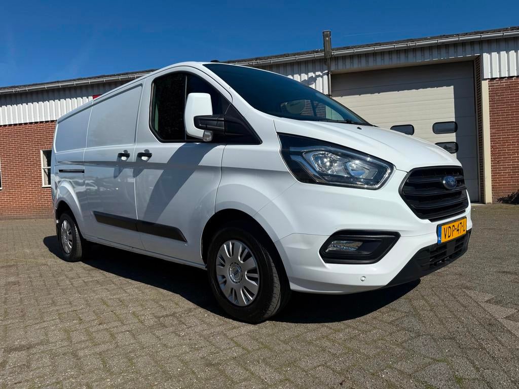 Ford Transit Custom 340 2.0 TDCI L2H1 Trend CarPlay navi sto, Auto's, Bestelauto's, Startonderbreker, 15 km/l, Euro 6, 4 cilinders