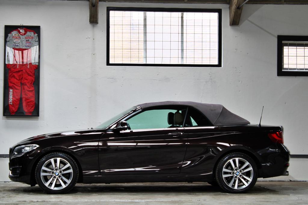 BMW 2-serie Cabrio 220i Centennial High Executive | Xenon |, Auto's, BMW, Achterwielaandrijving, Gebruikt, 4 cilinders, 184 pk