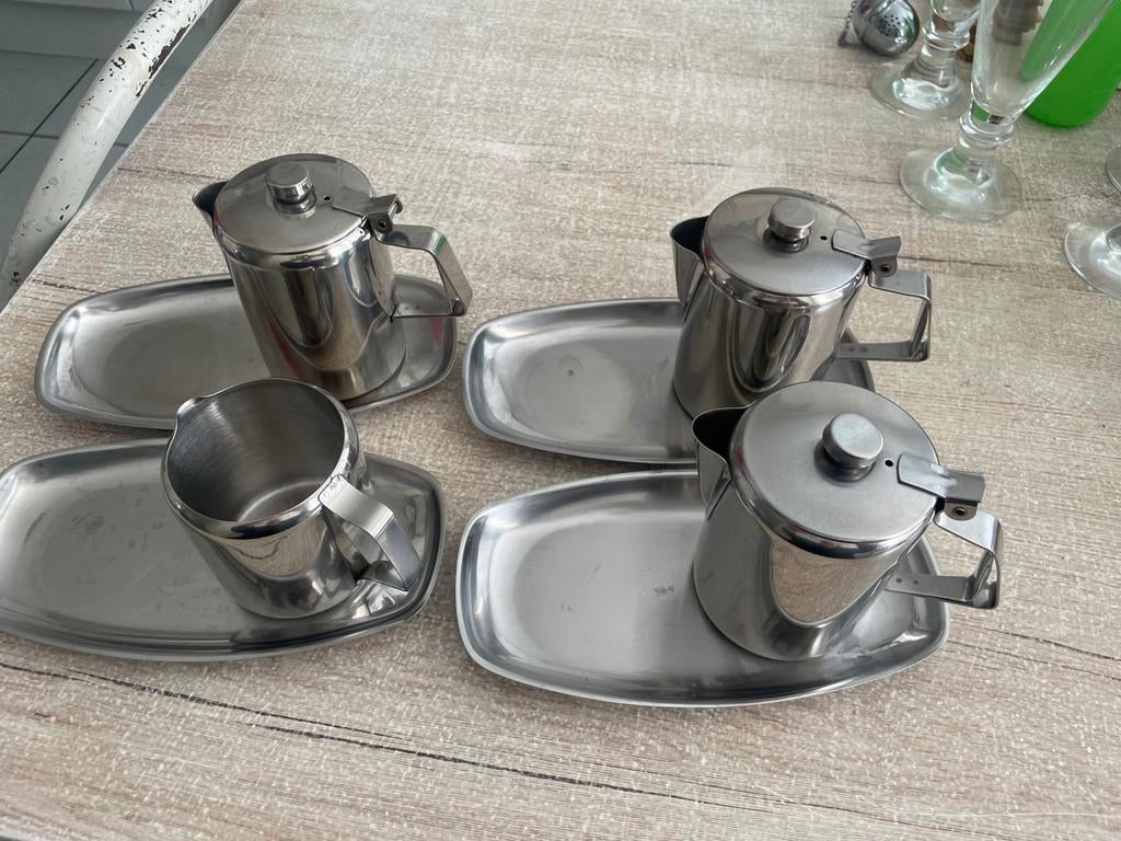 Verzilverde kannetjes, Antiek en Kunst, Antiek | Tin, Ophalen of Verzenden