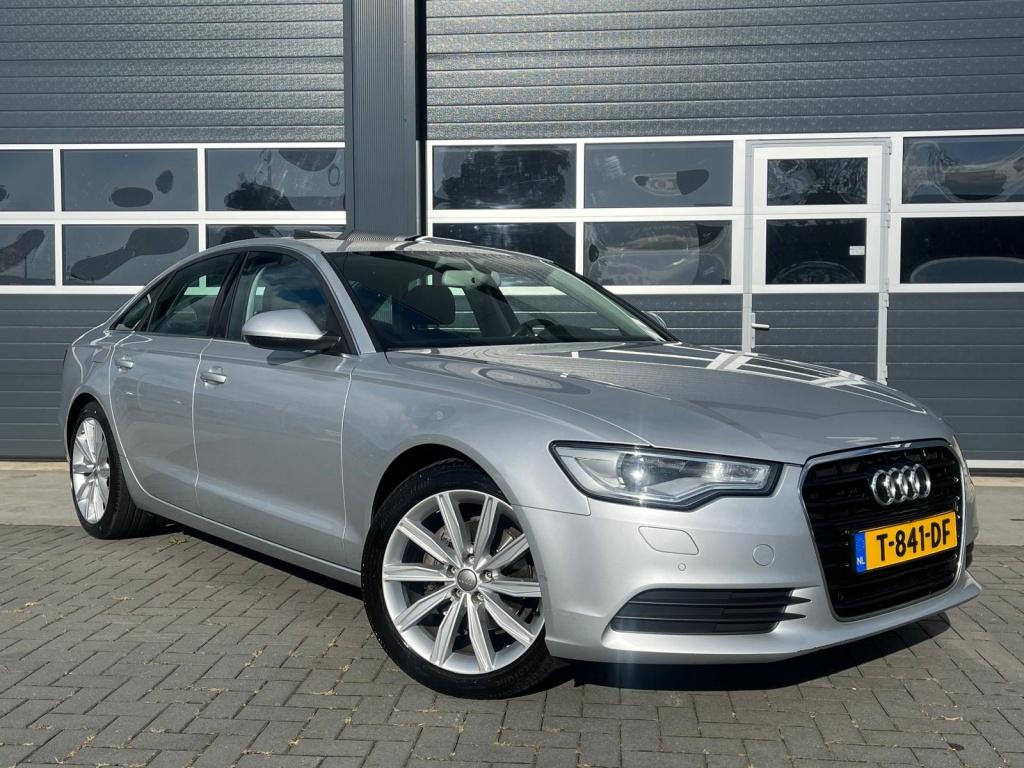 Audi A6 Limousine Nieuw Staat 2.8 FSI (bj 2014, automaat), Auto's, Gebruikt, 2773 cc, 14 km/l, Bedrijf