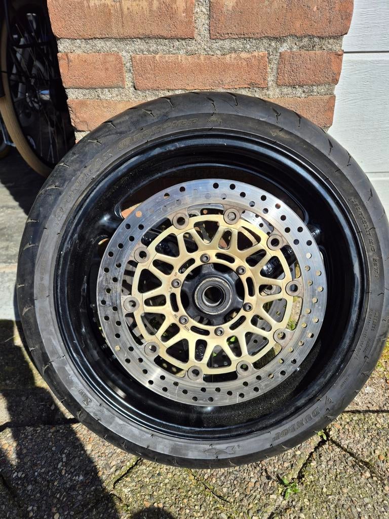 Honda CBR 954 Velgen met banden en extra achterband, Motoren, Onderdelen | Honda, Gebruikt, Ophalen