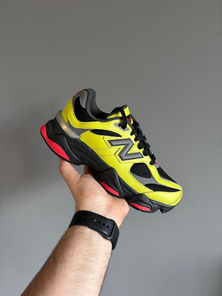 New Balance 9060 tea tree geel 37,5, Kleding | Dames, Schoenen, D, Geel, Nieuw, Ophalen of Verzenden