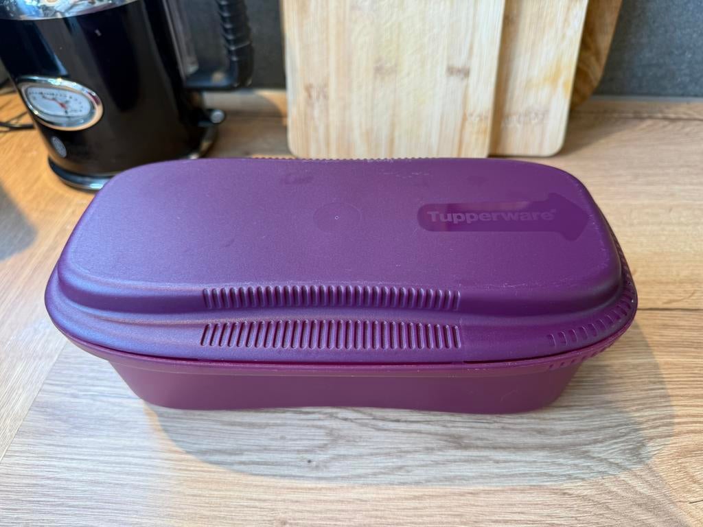 Tupperware Magnetron Set: Omelet- & Rijstmakers, Pasta, Ophalen of Verzenden, Zo goed als nieuw, Paars, Overige typen