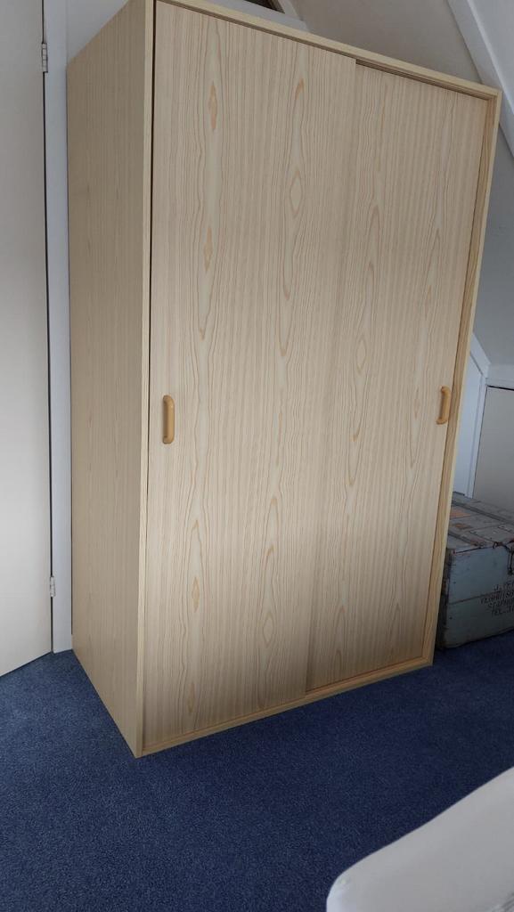 Kledingkast / kast met schuifdeuren, Ophalen, Overige materialen, Met deur(en), Gebruikt