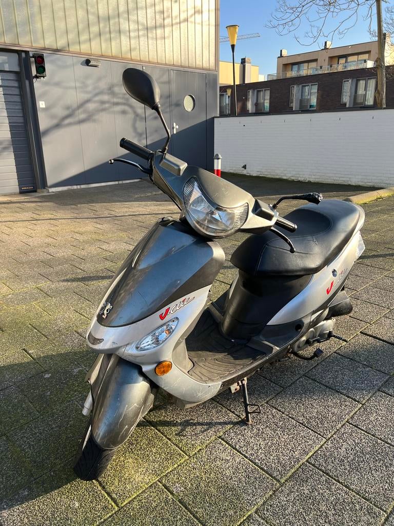 Opgeknapte Peugeot V-Clic Scooter - Rijdt perfect!, Fietsen en Brommers, Scooters | Peugeot, Ophalen, Gebruikt, Overige modellen