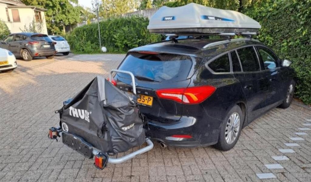 Te huur Thule trekhaaktas, Ophalen, Zo goed als nieuw