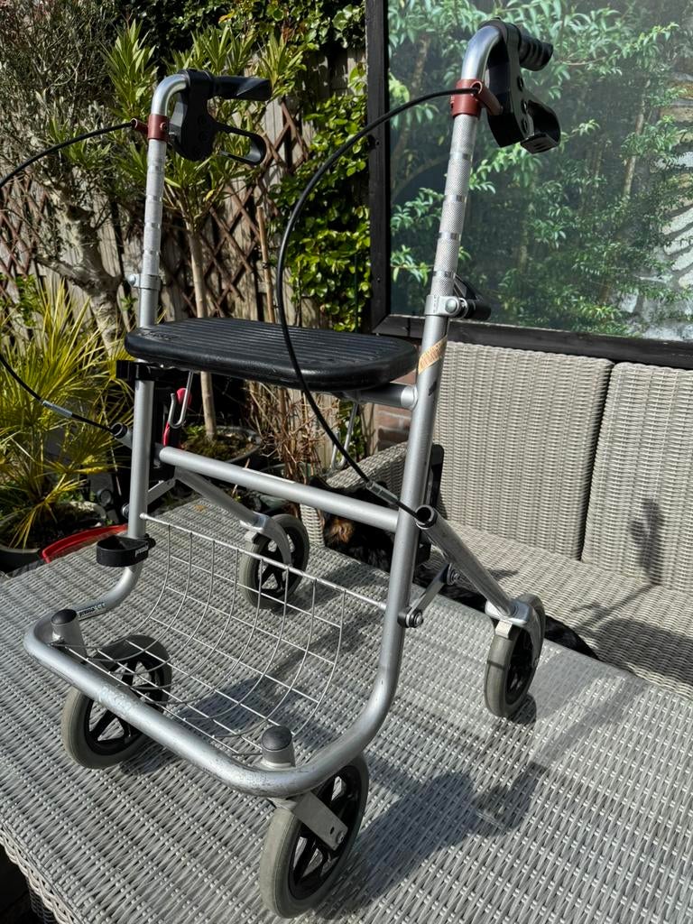 Mooie stevige premis rollator opvouwbaar, Diversen, Ophalen of Verzenden, Opvouwbaar, Gebruikt