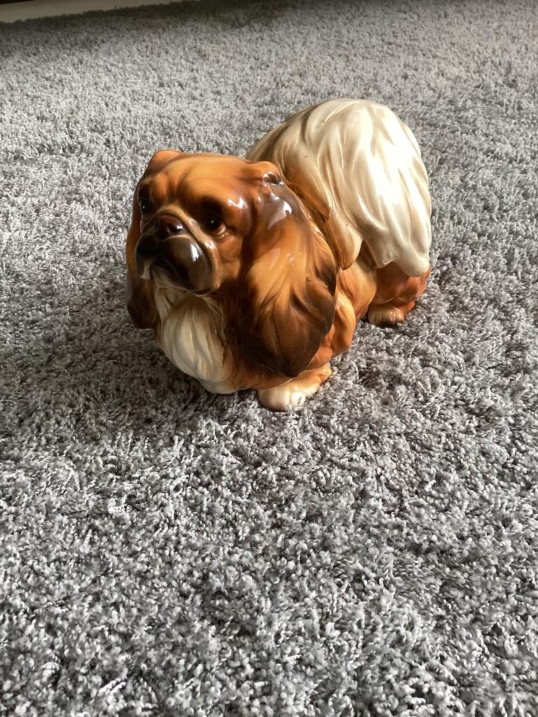 Massief beeld pekinees + 2 kleine hondenbeeldjes, Verzamelen, Ophalen, Zo goed als nieuw, Dier