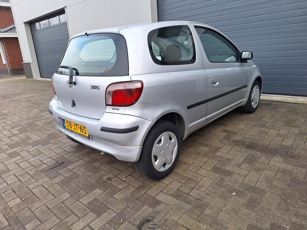 Toyota Yaris | 1.3-16V VVT-i YORIN | Airco | Lage kilometers, Voorwielaandrijving, Gebruikt, 31 €/maand, 4 cilinders