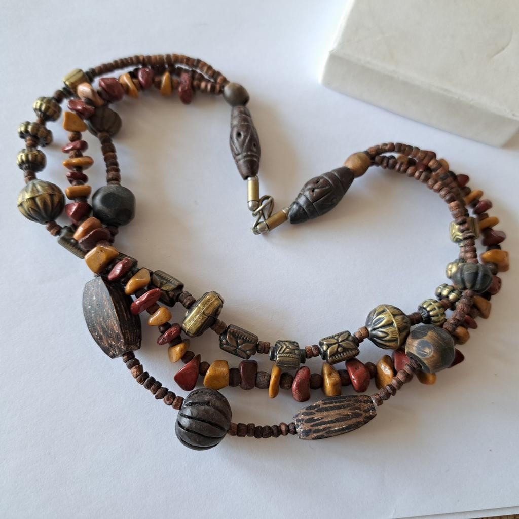 Oud oosterse ketting 3 rijen oa edelsteen, Verzenden, Zo goed als nieuw, Steen of Mineraal