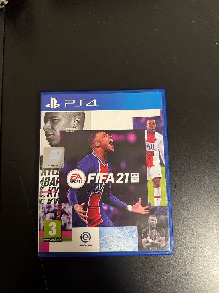 Fifa21 ps4, Ophalen of Verzenden, Zo goed als nieuw, Eén computer, 3 spelers of meer