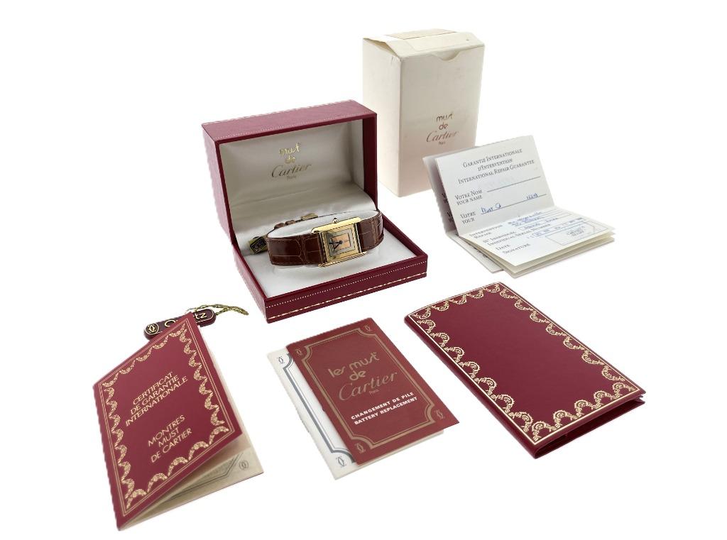 Must de Cartier Tank Rectangle Trinity Dial Large Quartz, Overige merken, Leer, Cartier, Polshorloge