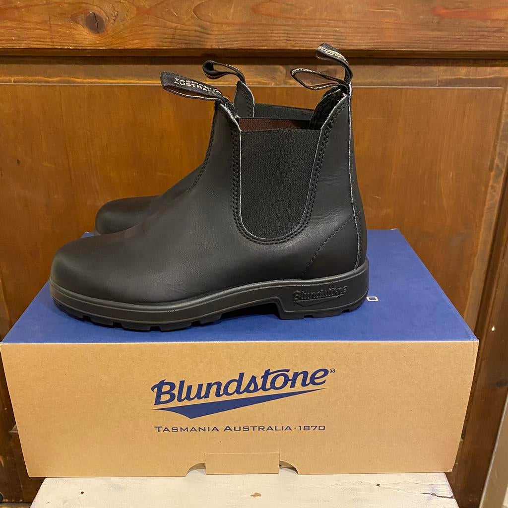 Blundstone 510 zwart maat 4,5 Nieuw, Zwart, Nieuw, Ophalen of Verzenden, Sneakers of Gympen