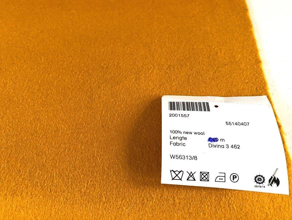 Kvadrat Divina 3 462; oranje; restant meubelstof, Wol, 120 cm of meer, Nieuw, Oranje