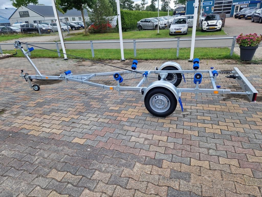 TTH 750 VK Boottrailer NIEUW!! NU €1595, Watersport en Boten, Boottrailers, Ophalen, Minder dan 1500 kg, NL, Minder dan 6 meter