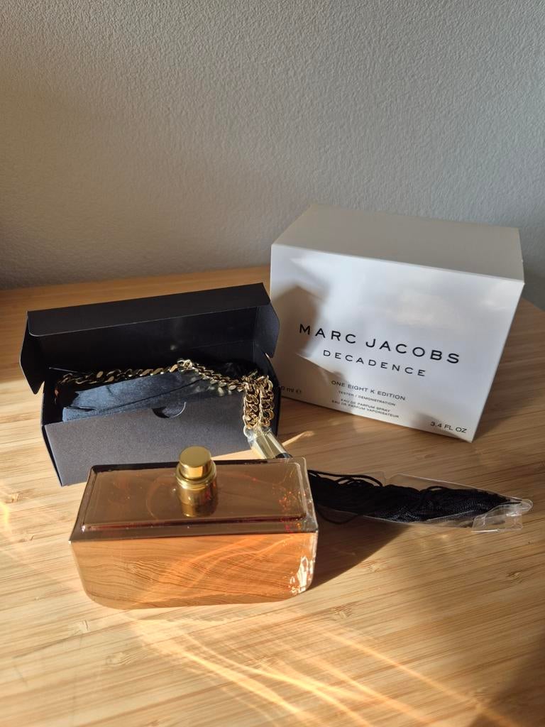 Marc Jacobs Decadence One Eight K Edition 100ml EdP, Ophalen of Verzenden, Nieuw