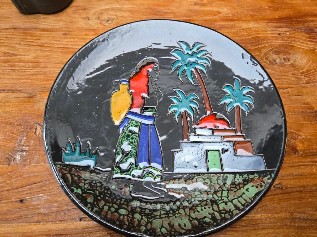 Supermooi Handbeschilderd Bord, Tunesië, Gebruikt, Porselein of Keramiek, Schaal, Rond
