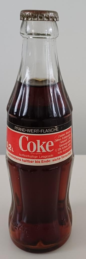 Oude Duitse Coca Cola fles met inhoud, Ophalen