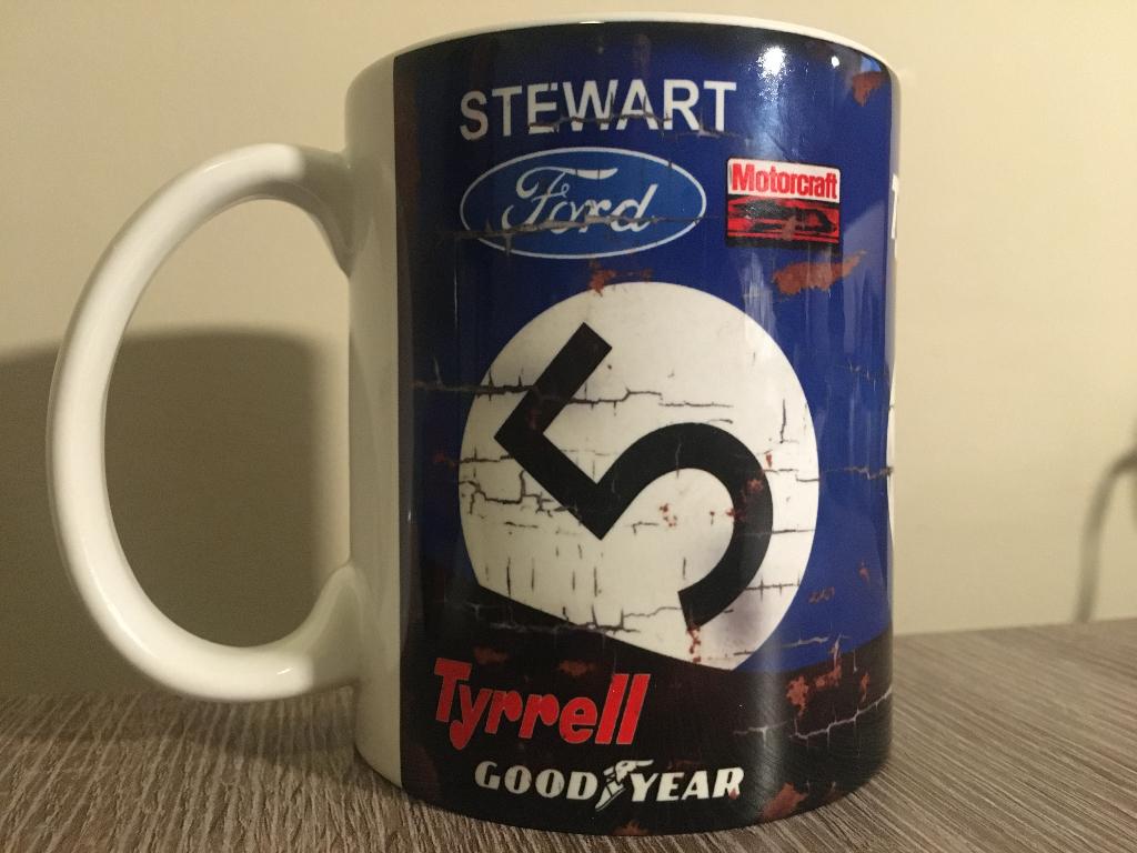 ✅ Jackie Stewart Tyrrell-Ford mok Vintage olie F1 Autosport, Ophalen of Verzenden, Nieuw, Formule 1