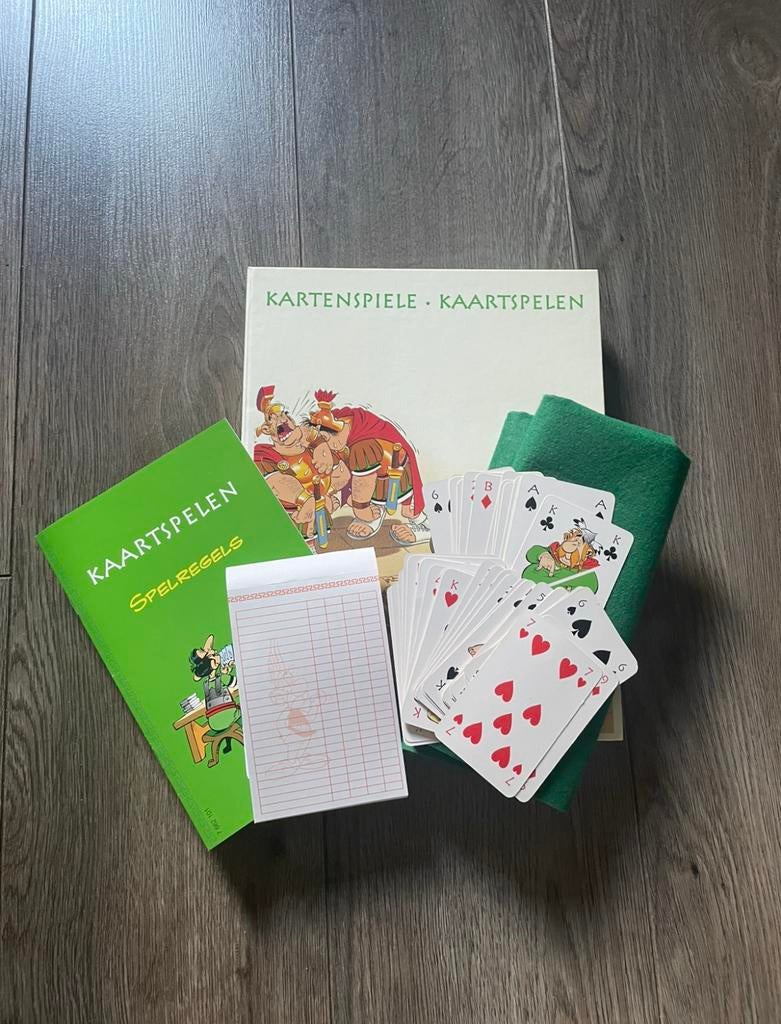 Asterix en obelix kaartspel, Hobby en Vrije tijd, Gezelschapsspellen | Kaartspellen, Verzenden, Zo goed als nieuw
