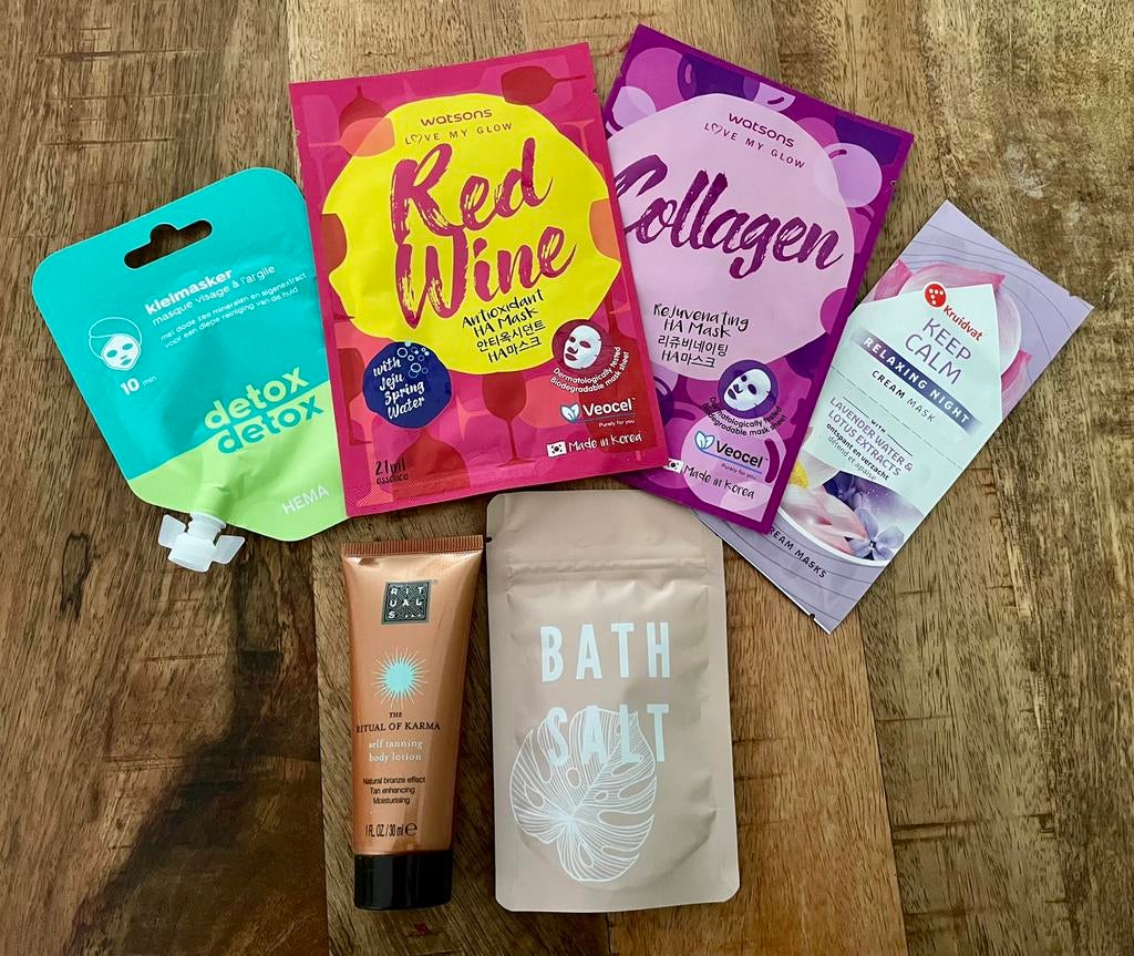 Verzorgingspakket: gezichtsmaskers, badzout, bodylotion, Ophalen of Verzenden, Nieuw, Gehele gezicht, Verzorging