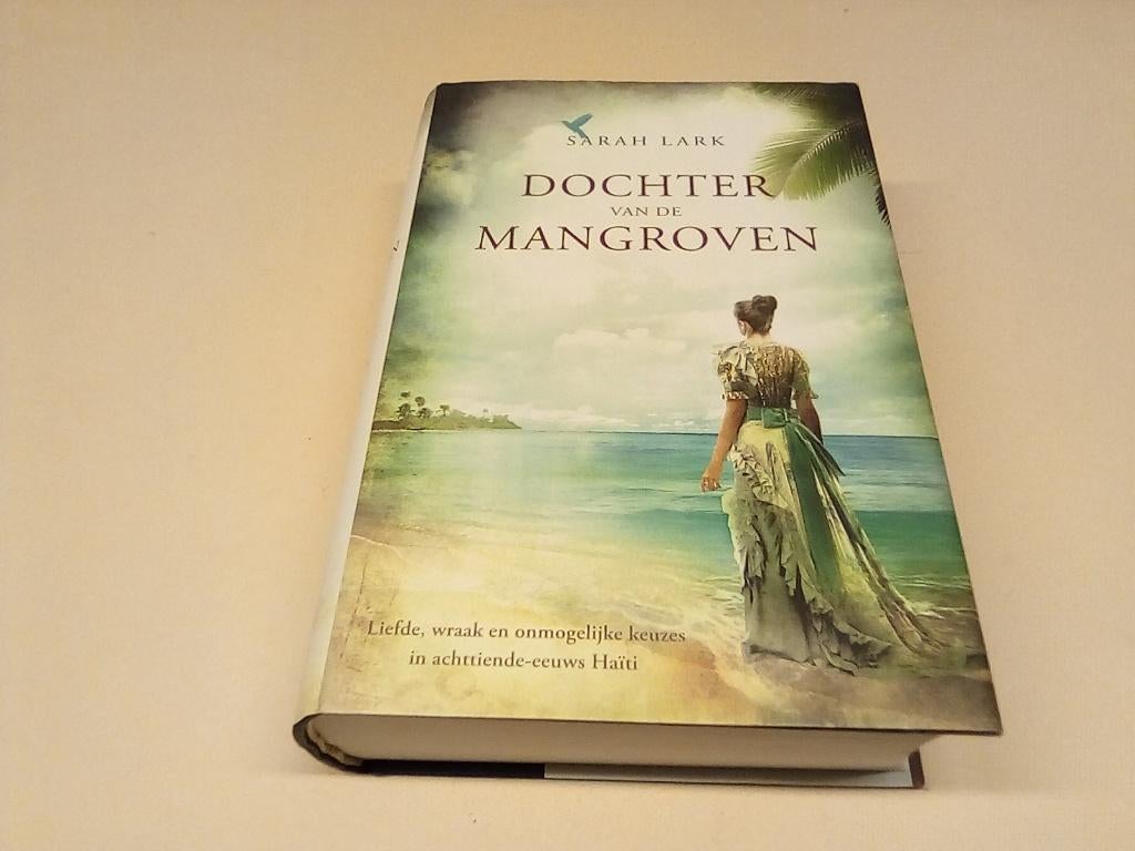 sarah lark /// de dochter van de mangroven ///, Ophalen of Verzenden, Zo goed als nieuw, Sarah Lark