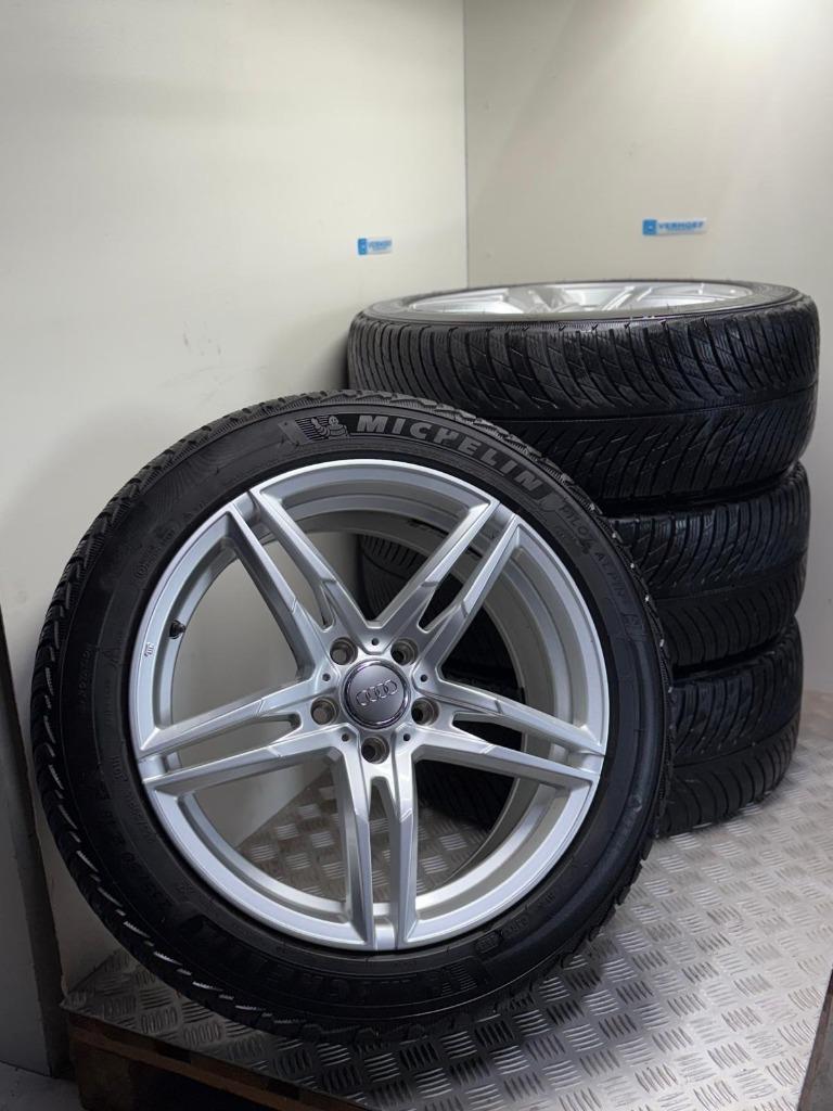 Michelin winter set Audi A6, Ophalen, 18 inch, Gebruikt, Banden en Velgen