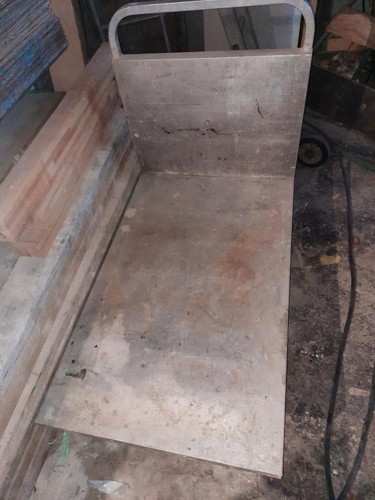 Plateauwagen, Ophalen