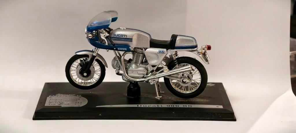 Ducati 900 SS Schaalmodel 1:18, Ophalen of Verzenden, Nieuw, Motor, Overige merken