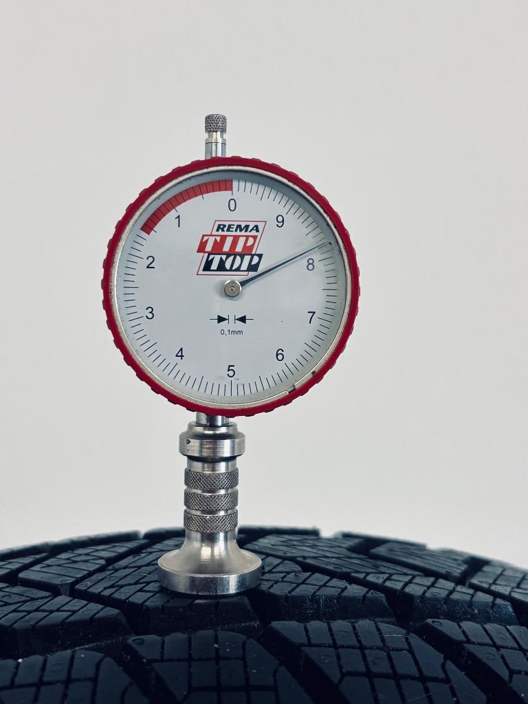 DEMOSET Audi Q5 FY velgen + winterbanden, Ophalen, Banden en Velgen, Nieuw, 17 inch