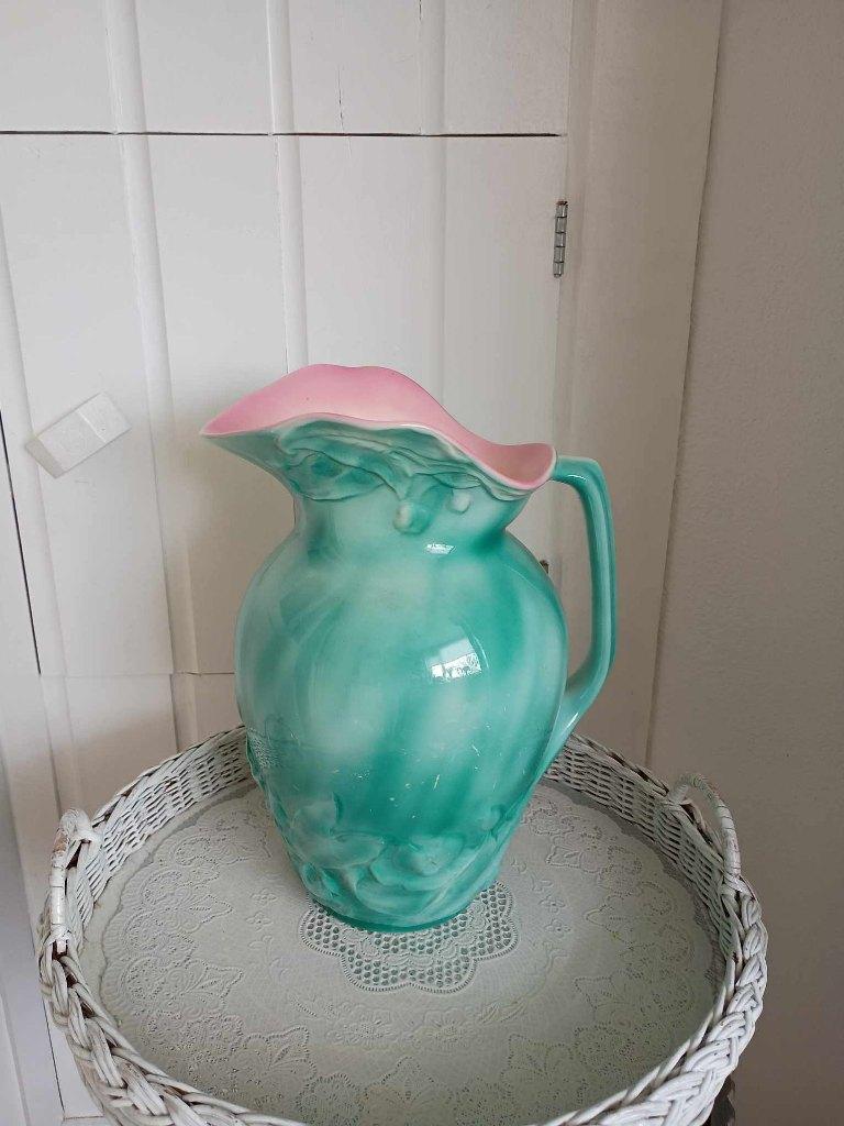 Grote kleurige vintage waterkan, mooi voor bloemen. Gemerkt., Antiek en Kunst, Ophalen
