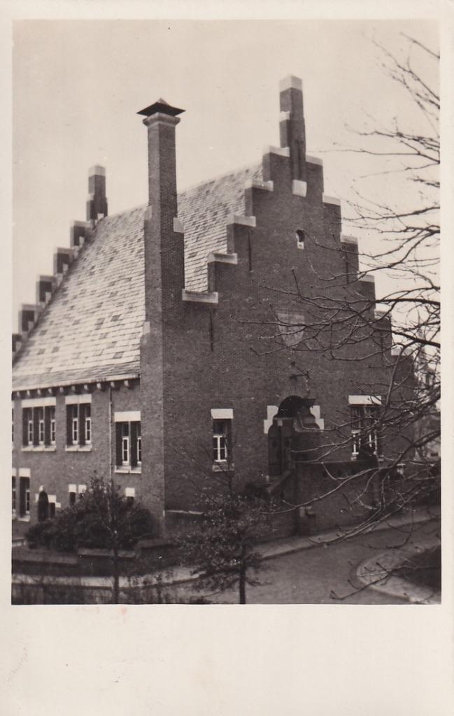 694Q fotokaart Noordwijkerhout, Gemeentehuis 1948, Ophalen of Verzenden, 1920 tot 1940, Gelopen, Zuid-Holland