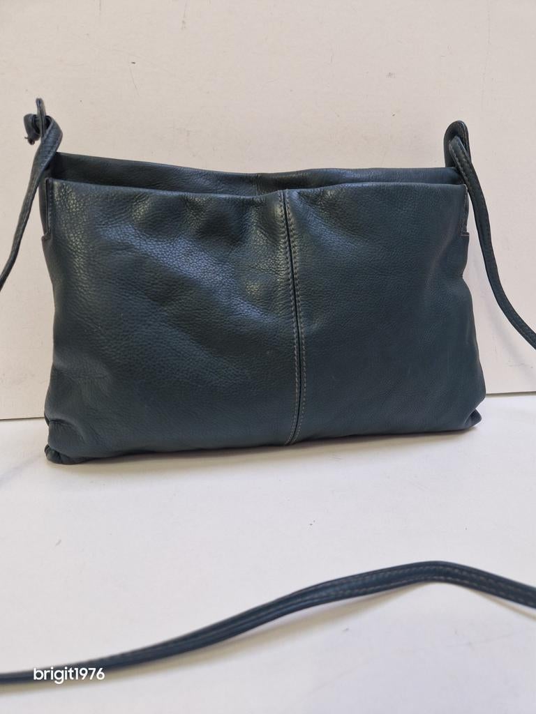 Turquoise leren schoudertas.Made in Italy., Ophalen of Verzenden, Zo goed als nieuw, Blauw, Schoudertasje