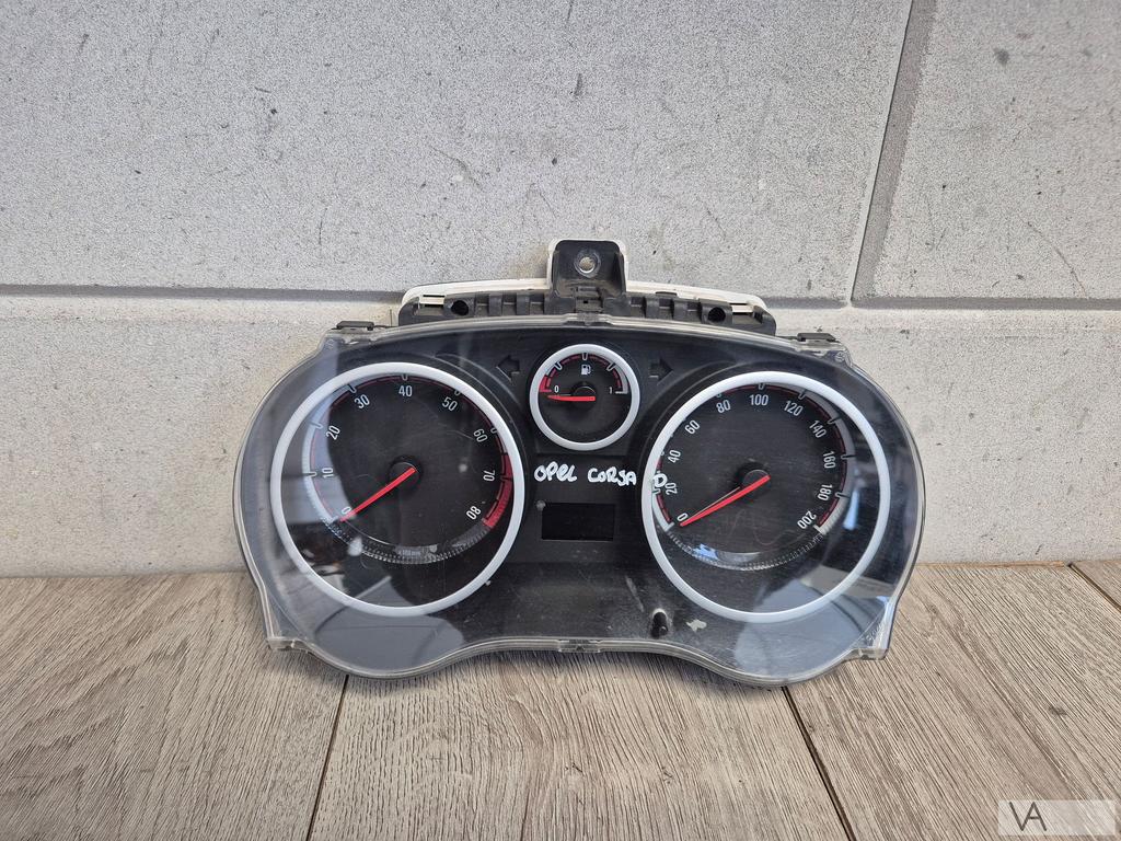 Opel Corsa D benzine tellerklok cockpit p0013264279 €40, Gebruikt, -, -, Opel