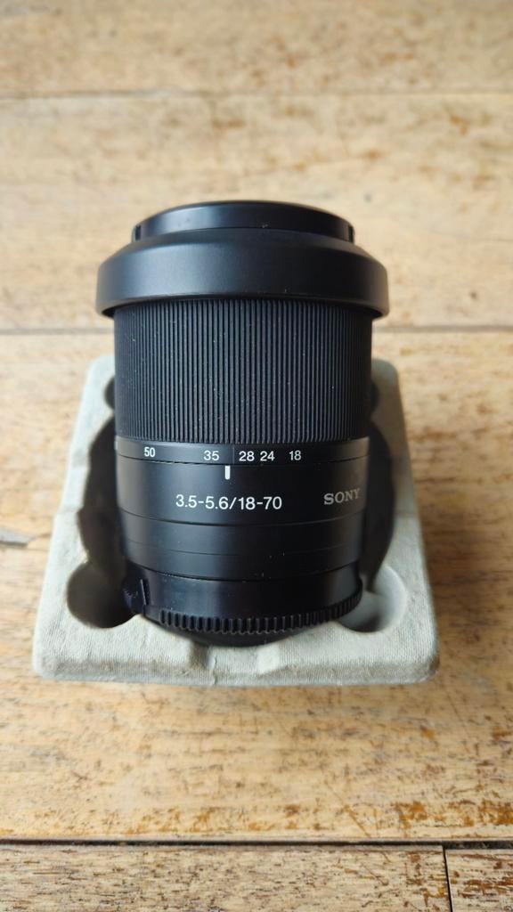 Sony lens, Audio, Tv en Foto, Fotografie | Lenzen en Objectieven, Ophalen of Verzenden, Zo goed als nieuw, Standaardlens