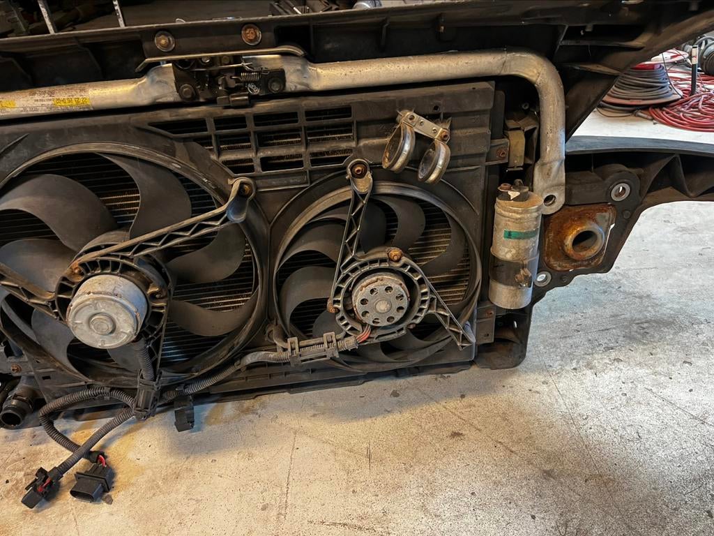 Audi TT 1.8T Front compleet, Ophalen of Verzenden, Audi, Bumper