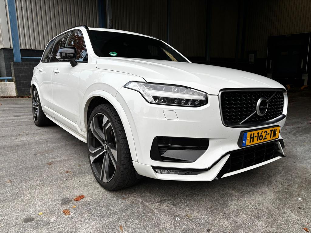Volvo XC90 T5 250pk, Full option, R-design, 360 camera’s, Automaat, Zwart, 4 cilinders, 1969 cc