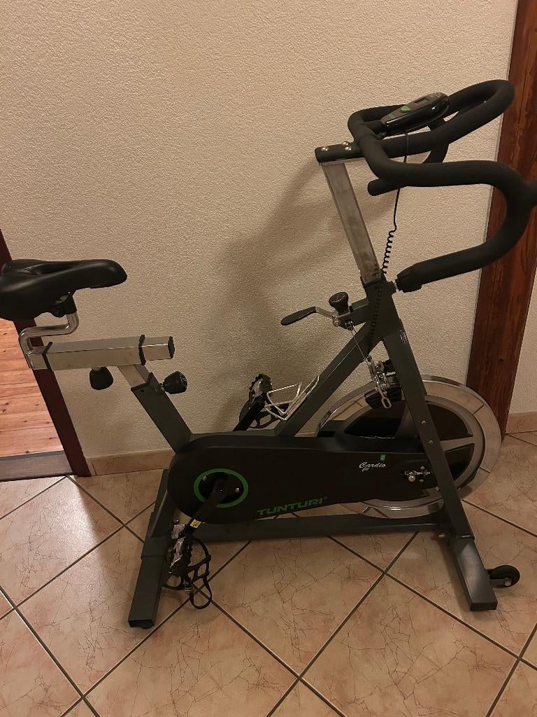 home trainer Tunturi cardio fit S30, Sport en Fitness, Ophalen, Zo goed als nieuw, Hometrainer