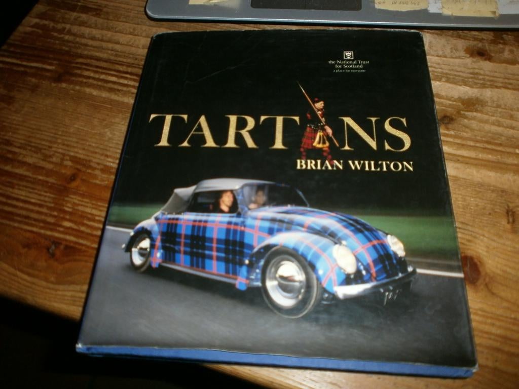 tartans national trust for scotland 400 afbeeldingen tartans, Ophalen of Verzenden, Gelezen