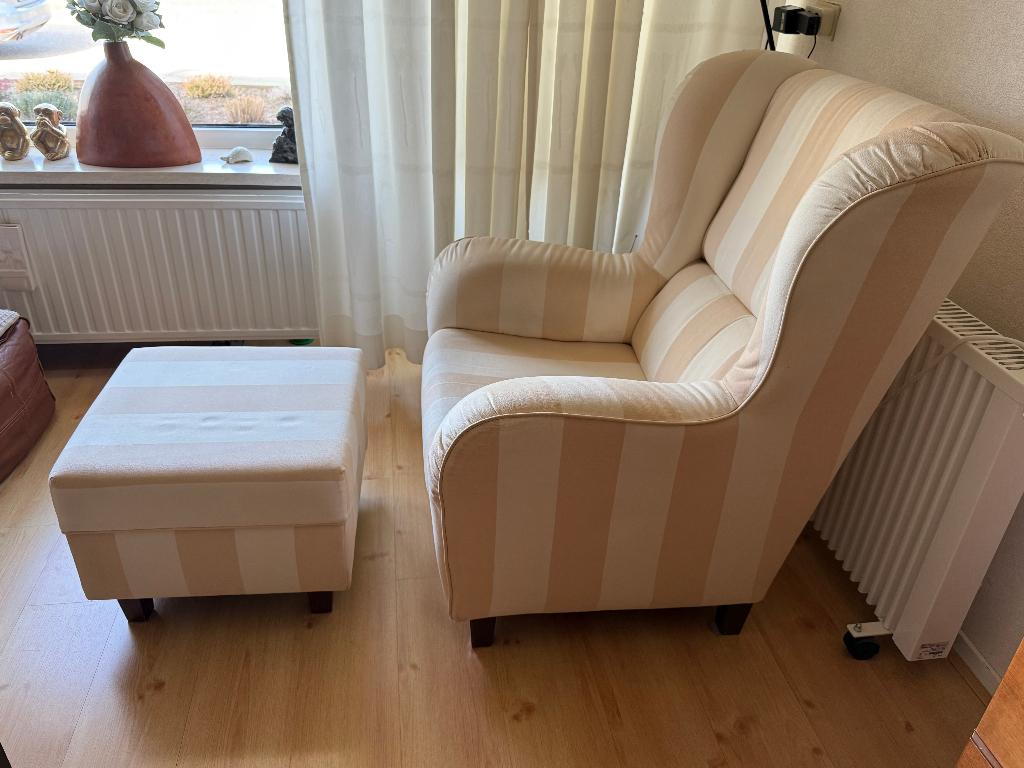 Relaxstoel met voetenbankje, rookvrij, huisdiervrij, Ophalen, Gebruikt, 75 tot 100 cm, 75 tot 100 cm