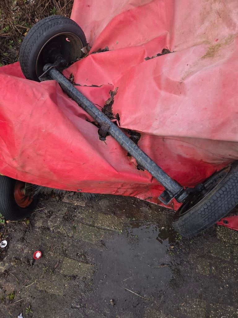 Te koop.  Goede torsie as aanhanger, Ophalen of Verzenden, Zo goed als nieuw