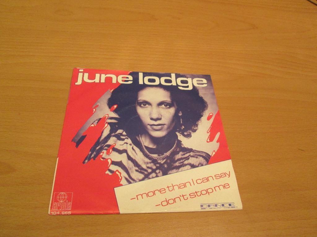 2 singles van June Lodge (ook per stuk te koop), Ophalen of Verzenden, Gebruikt, Pop