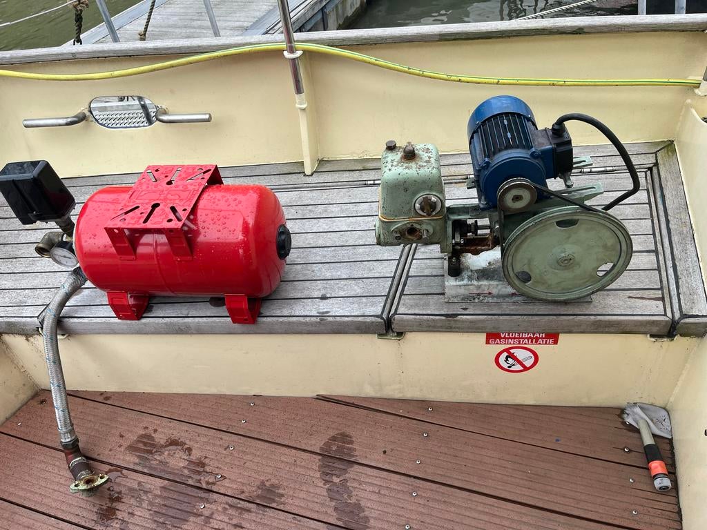 Speck Hydrofoor met motor en fundering 24 volt, Ophalen of Verzenden, Gebruikt, Elektrisch, Hydrofoorpomp