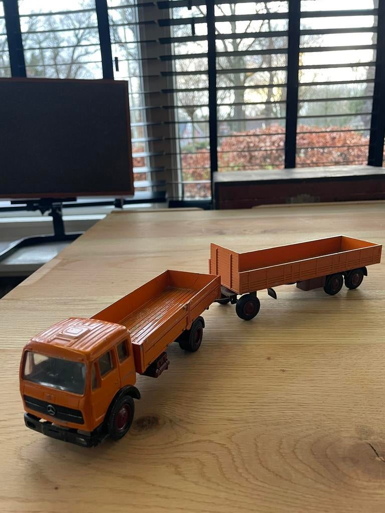 NZG Mercedes Benz 1628 1:50, Hobby en Vrije tijd, Modelauto's | 1:50, Ophalen of Verzenden, Zo goed als nieuw, Bus of Vrachtwagen