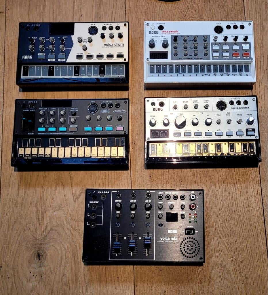 Korg Volca set: Mix, FM, Bass, Sample, Drum, Muziek en Instrumenten, Synthesizers, Ophalen, Korg, Overige aantallen, Zo goed als nieuw